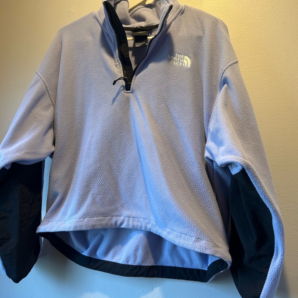 Women’s Northface Fleece Pullover Size Medium Lilac!